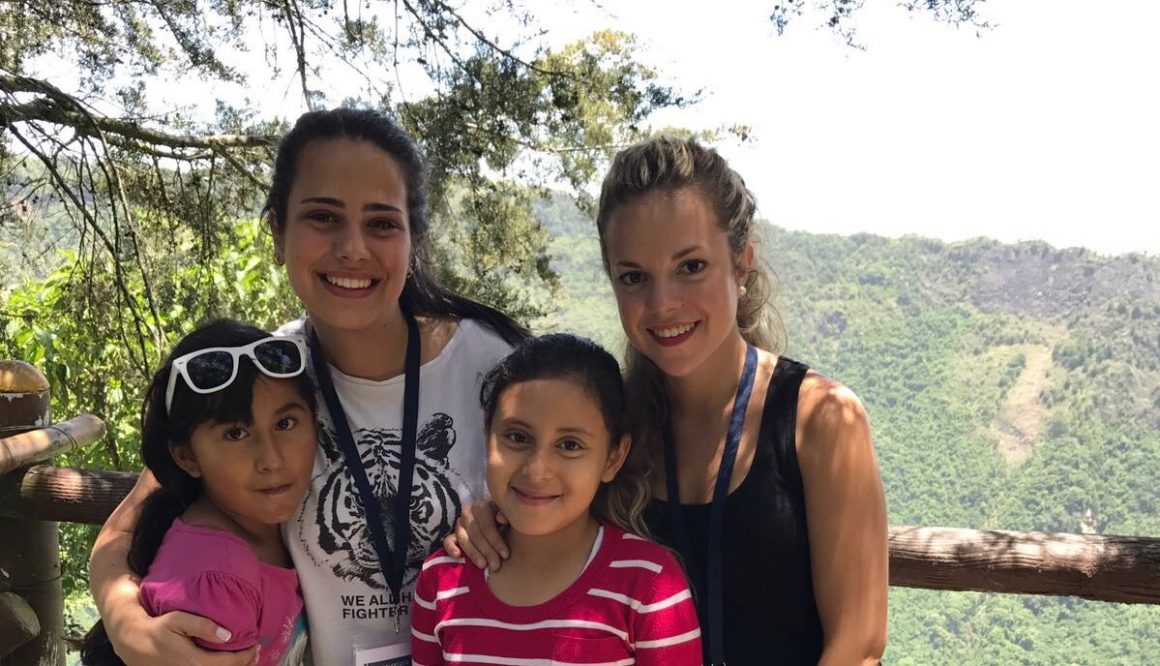 ANA Y CRISTINA SE LLEVAN UN BUEN RECUERDO DEL VOLUNTARIADO EN CINDE